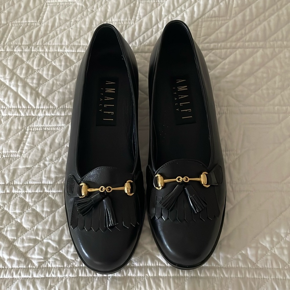Amalfi black leather loafers. Size 7.5 made in Italy